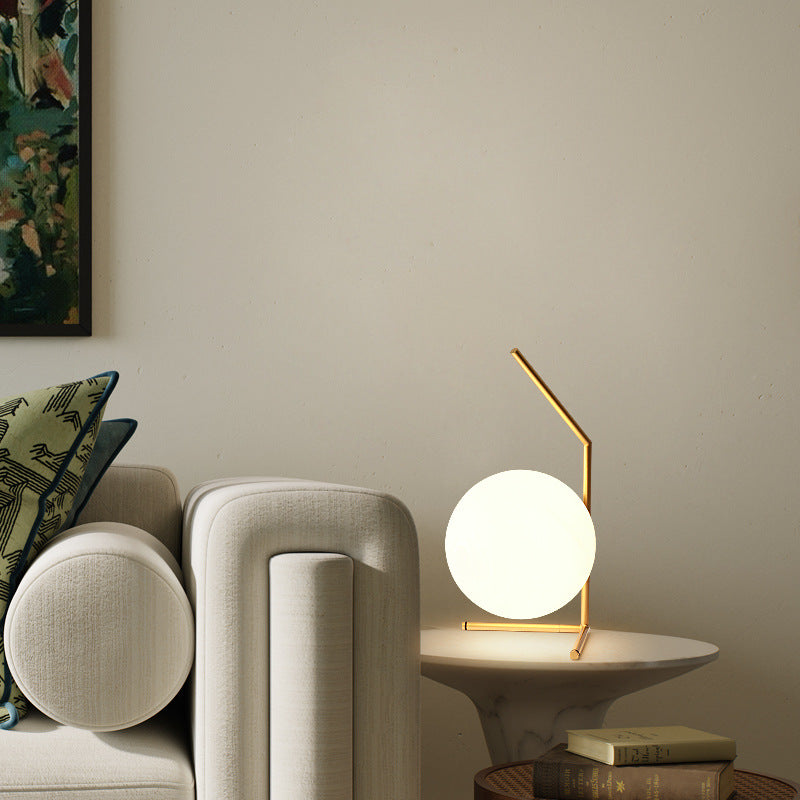 Classic Nordic Table Lamp
