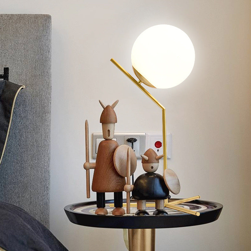 Classic Nordic Table Lamp
