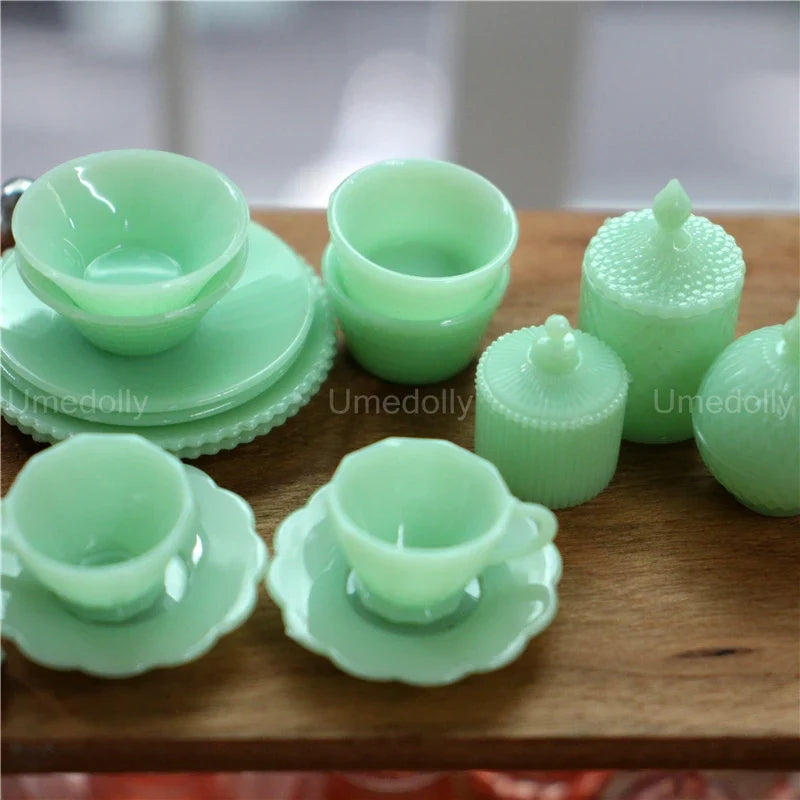 Dollhouse Glassware Set 1:6