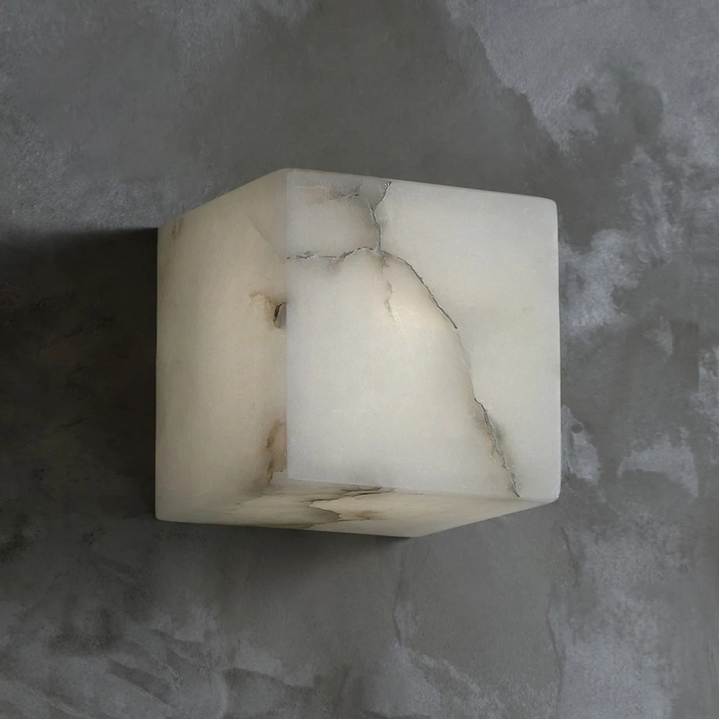 Clarissa Sconce