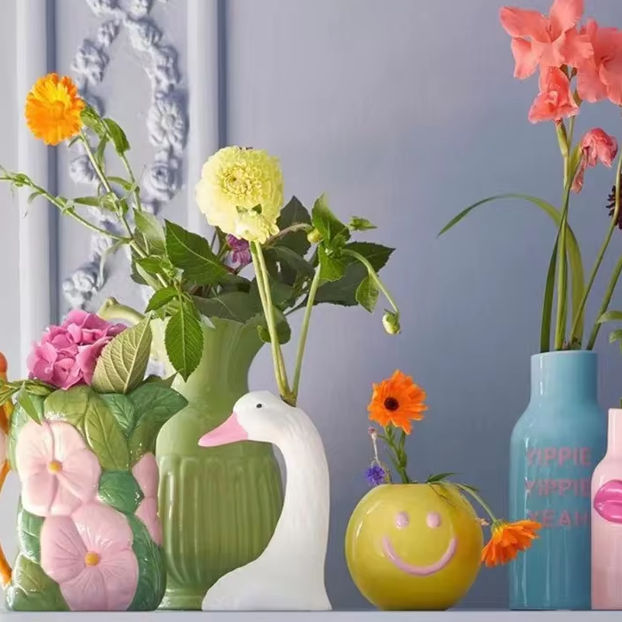 Decor that stands alone