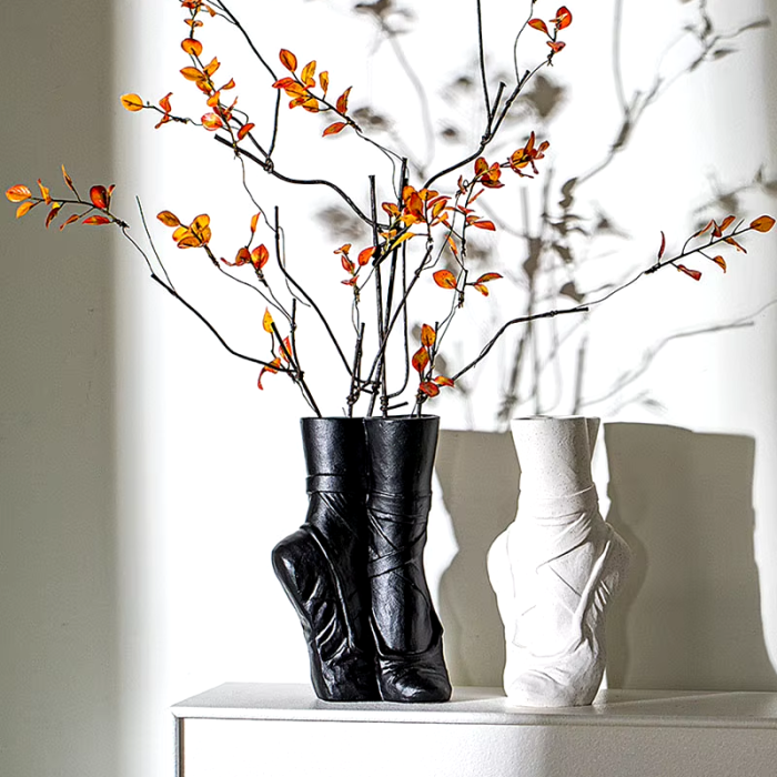 Decor that stands alone