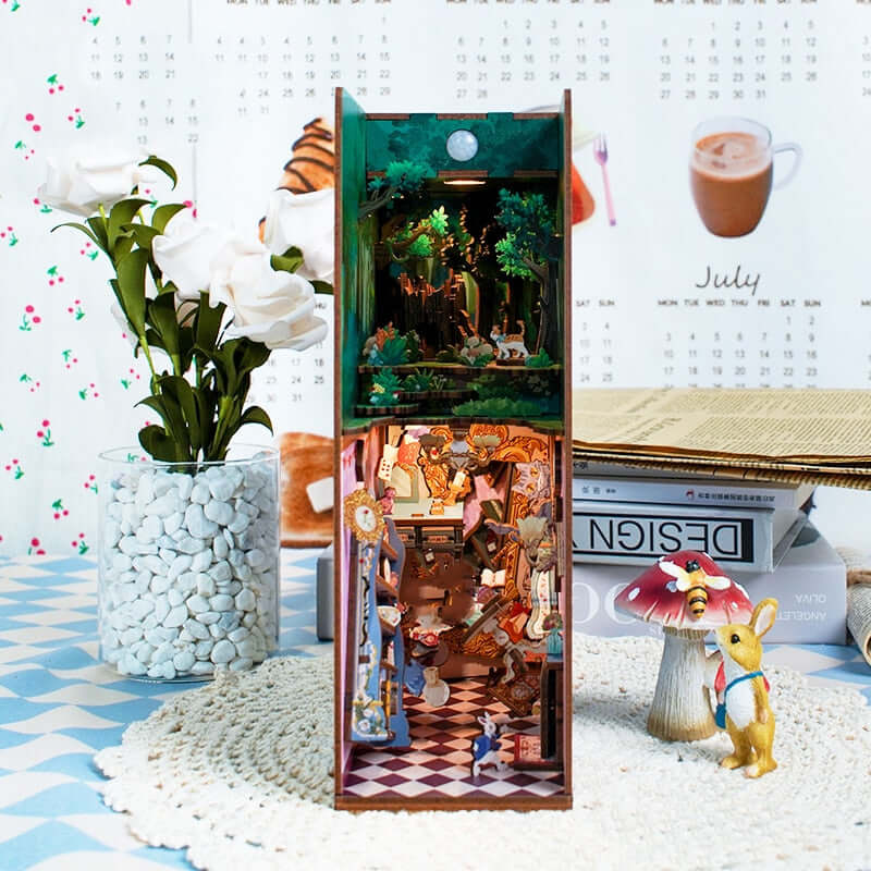 Aliece In Wonderland DIY Book Nook Kit
