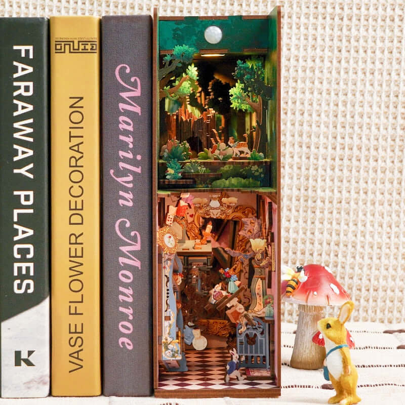Aliece In Wonderland DIY Book Nook Kit