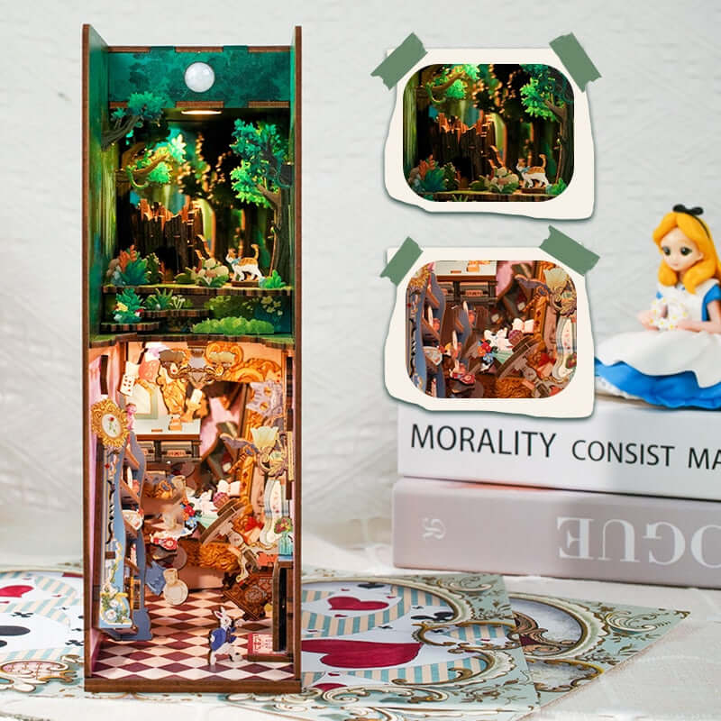 Aliece In Wonderland DIY Book Nook Kit