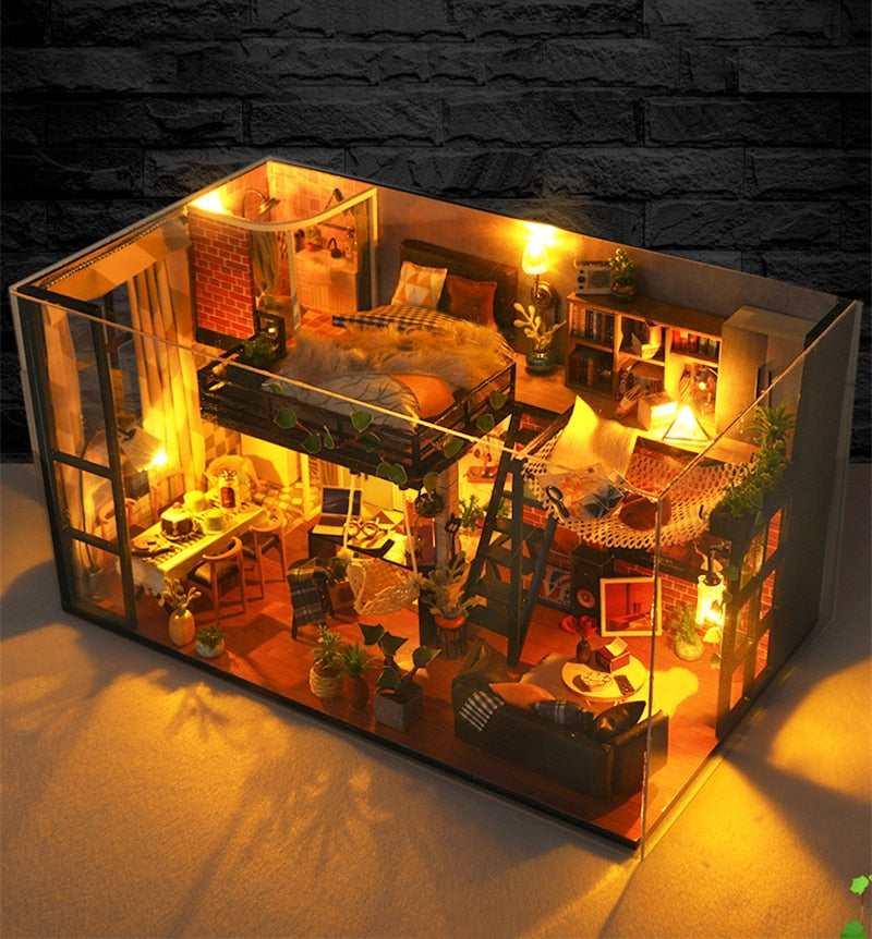 Art Loft DIY Dollhouse Kit
