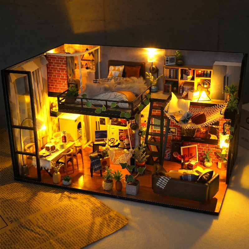 Art Loft DIY Dollhouse Kit