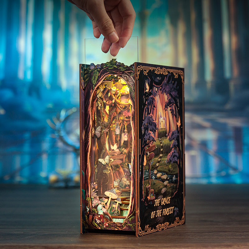 Grace of the Forest Book Nook Kit
