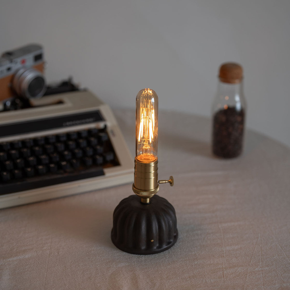 Vintage Cordless Espresso Ceramic Edison Table Lamp for Restaurant & Bar