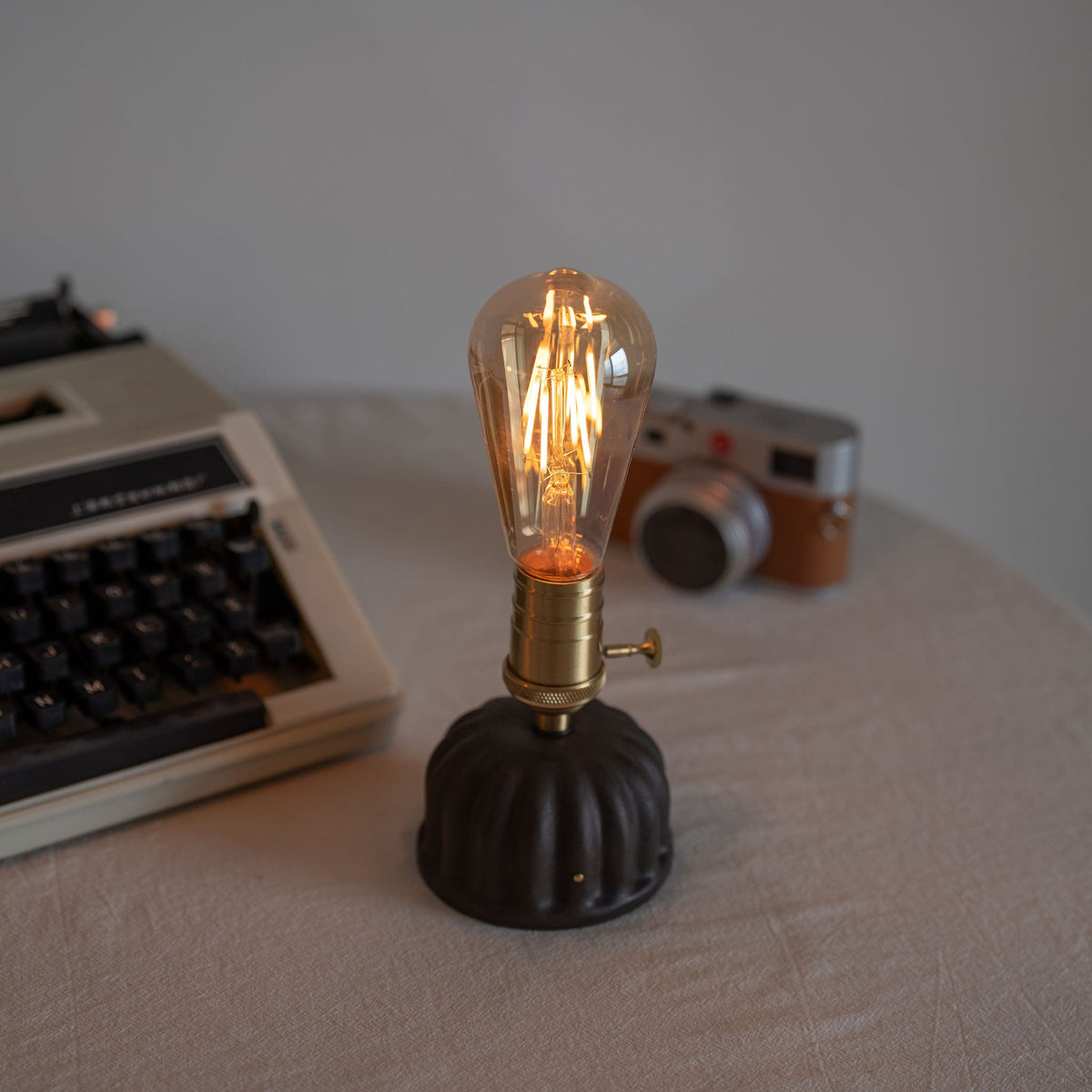 Vintage Cordless Espresso Ceramic Edison Table Lamp for Restaurant & Bar