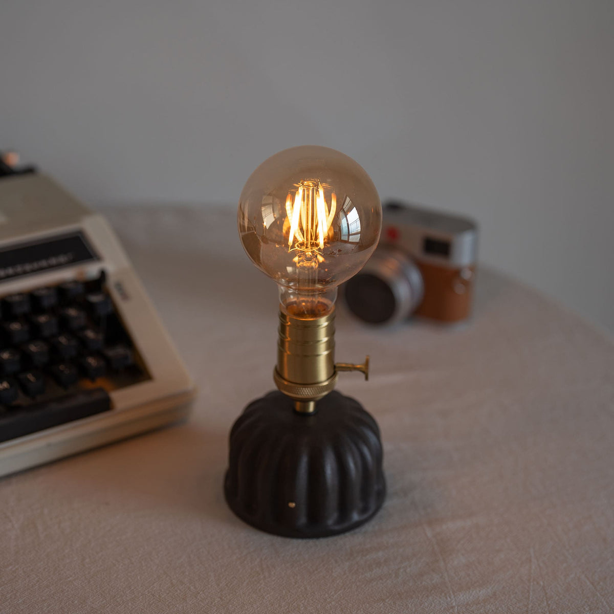 Vintage Cordless Espresso Ceramic Edison Table Lamp for Restaurant & Bar
