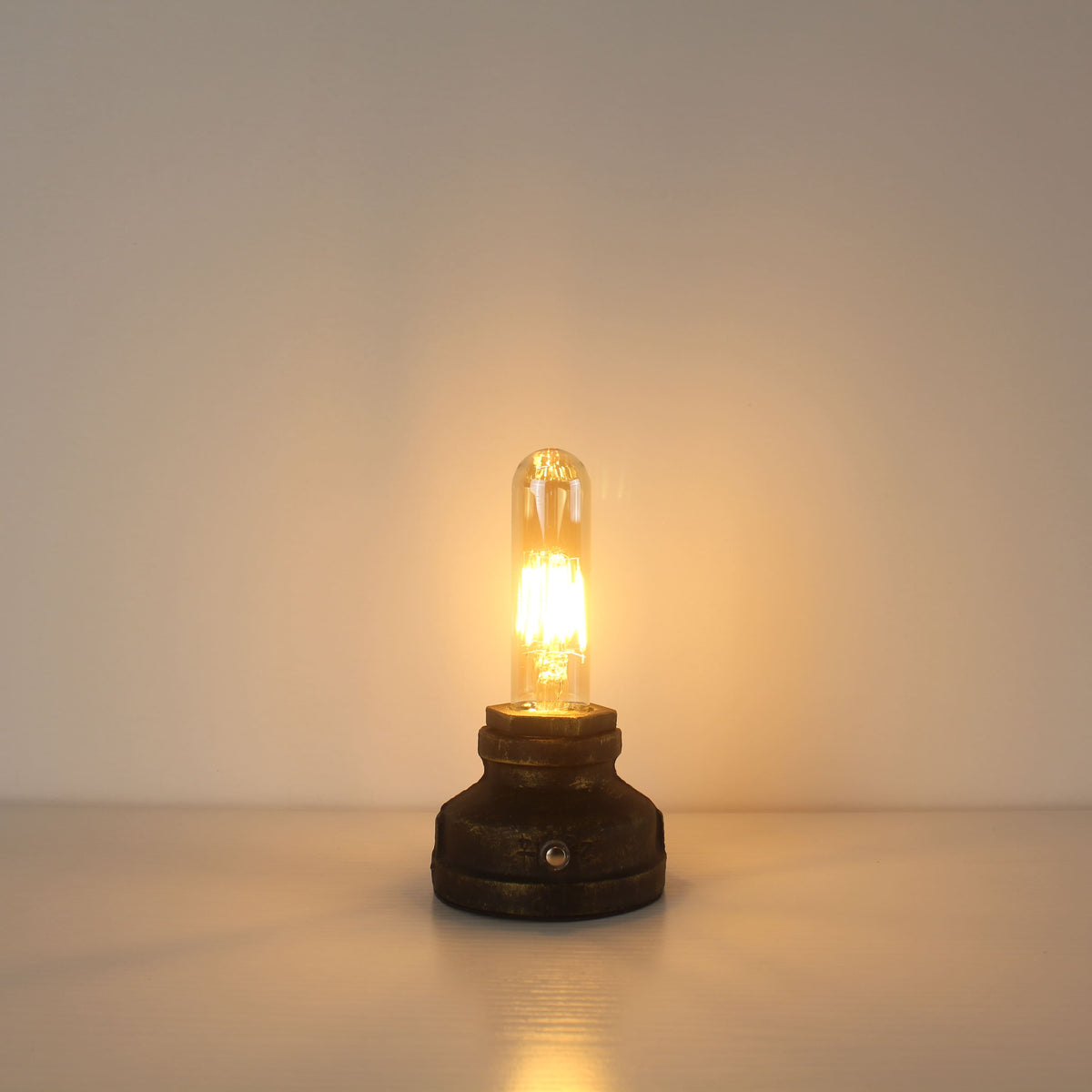 Steampunk Cordless Pipe Edison Table Lamp for Restaurant & Bar