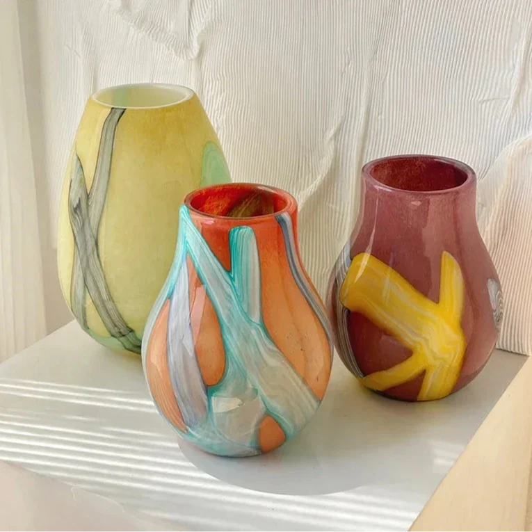 Decor that stands alone