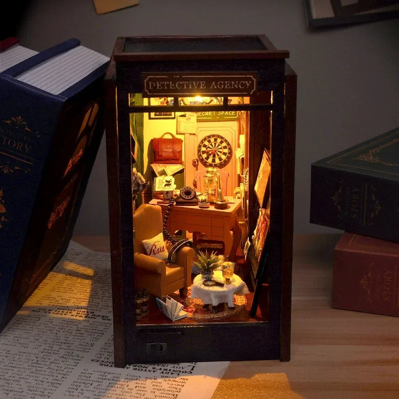 Great Detective Diary DIY Book Nook Kit