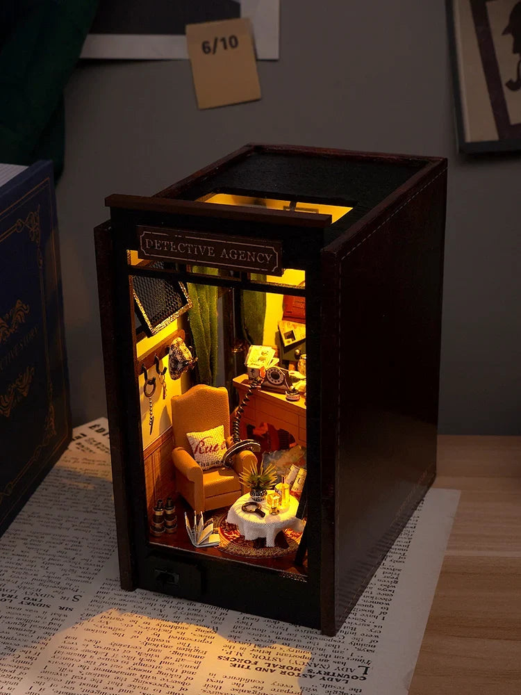 Great Detective Diary DIY Book Nook Kit