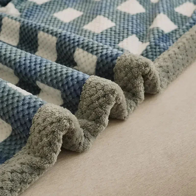 Chunky Chenille Knit Throw Blanket, Soft Handmade Knitted Blanket for Couch and Bed, Machine Washable