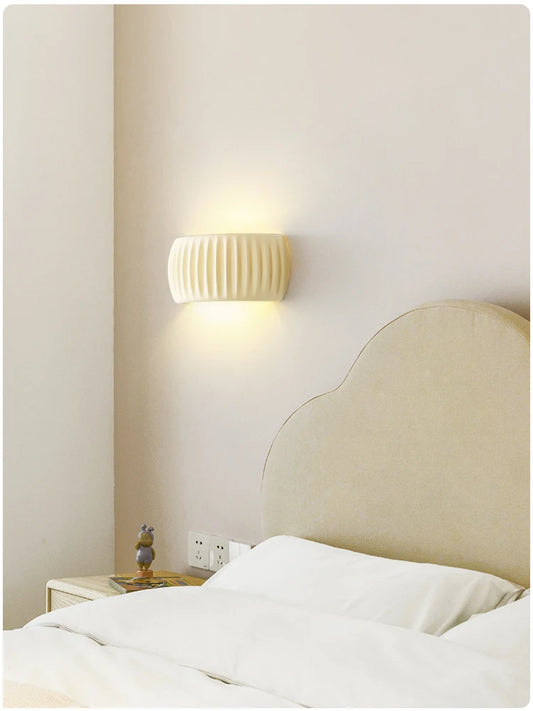 RidgeGlow — Decorative Ribbed Resin Wall Sconce