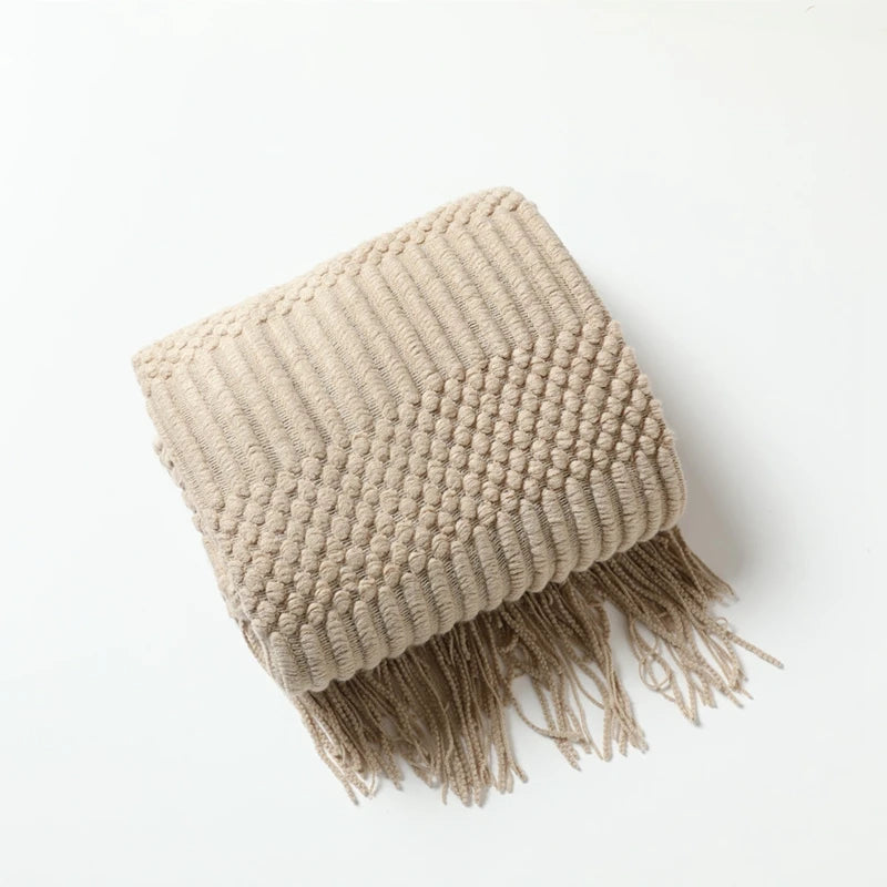 Knit Throw Blanket with Tassels, Chunky Farmhouse Throw for Couch and Bed, Soft Acrylic, 50x68 in