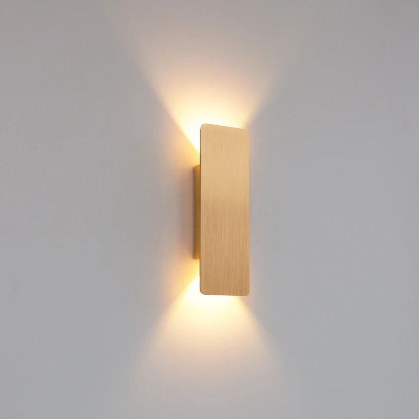 EdgeGlow — Brushed Aluminum LED Wall Sconce
