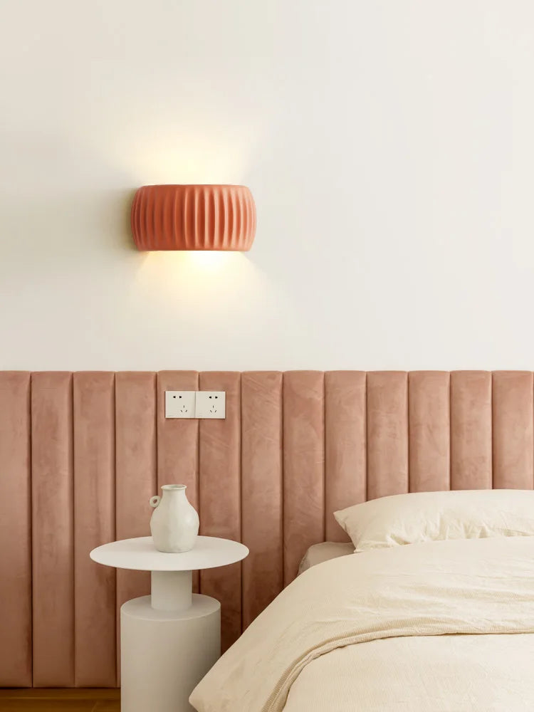 RidgeGlow — Decorative Ribbed Resin Wall Sconce