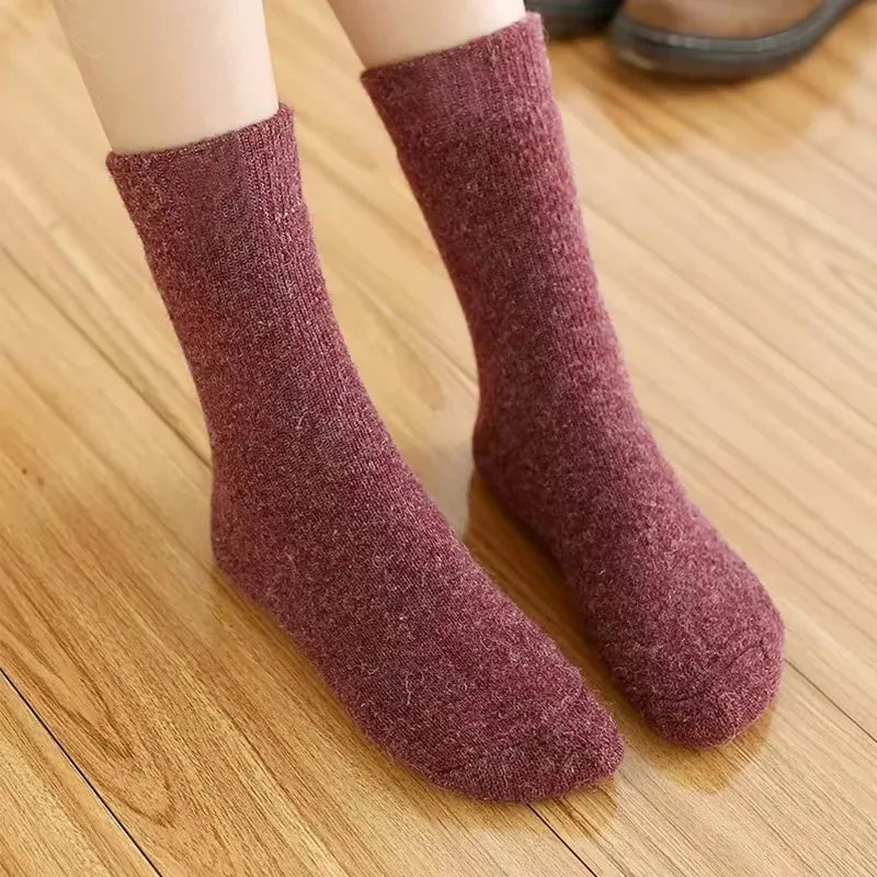 Wool Socks Thick Thermal Winter Socks, Warm Wool Blend Crew Socks for Women and Men, Cozy Home Socks