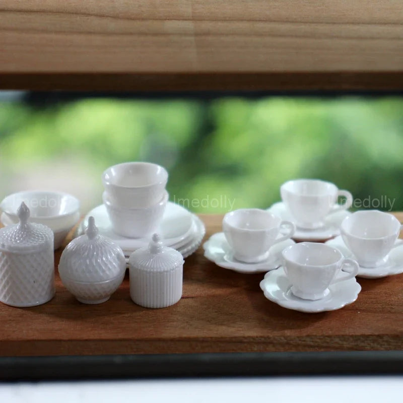 Dollhouse Glassware Set 1:6