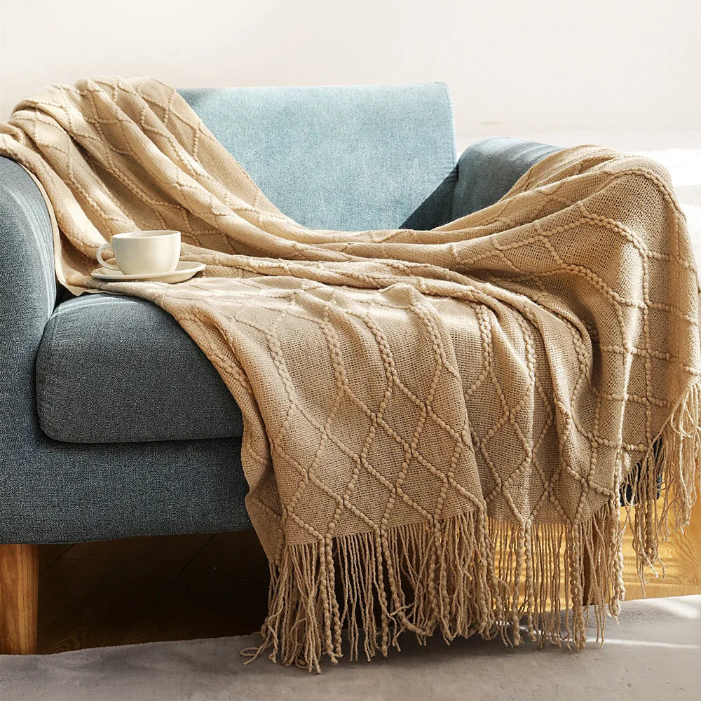 Knit Throw Blanket with Tassels, Chunky Farmhouse Throw for Couch and Bed, Soft Acrylic, 50x68 in