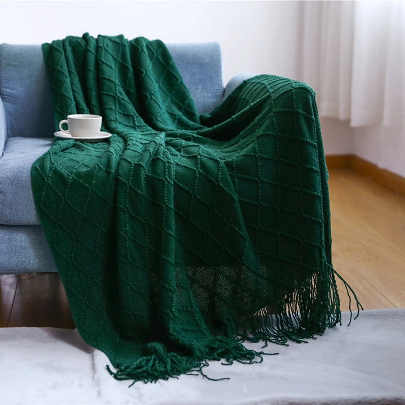 Knit Throw Blanket with Tassels, Chunky Farmhouse Throw for Couch and Bed, Soft Acrylic, 50x68 in