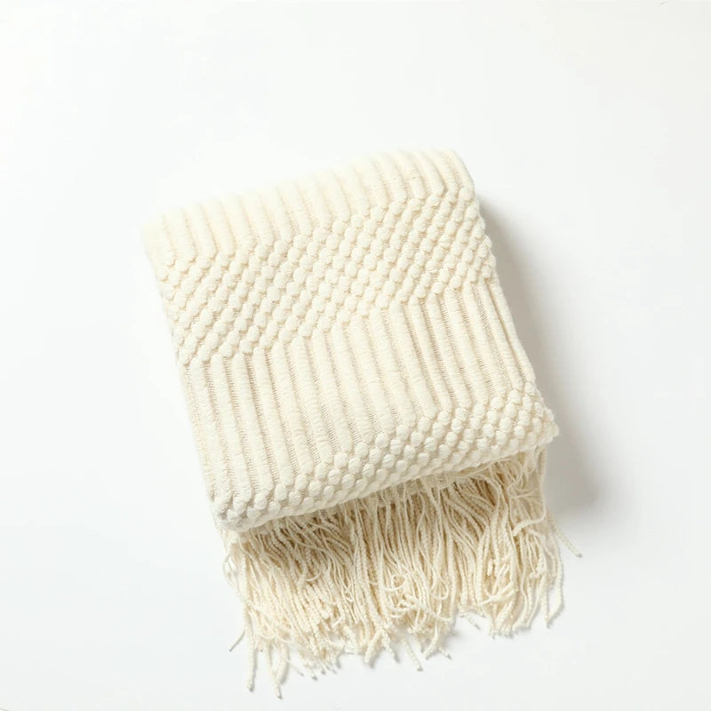 Knit Throw Blanket with Tassels, Chunky Farmhouse Throw for Couch and Bed, Soft Acrylic, 50x68 in