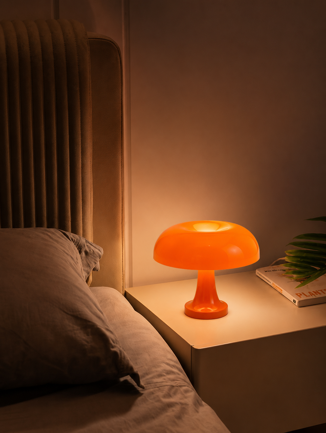 ShroomGlow — Retro Mushroom Table Lamp
