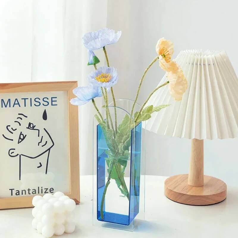 Decor that stands alone