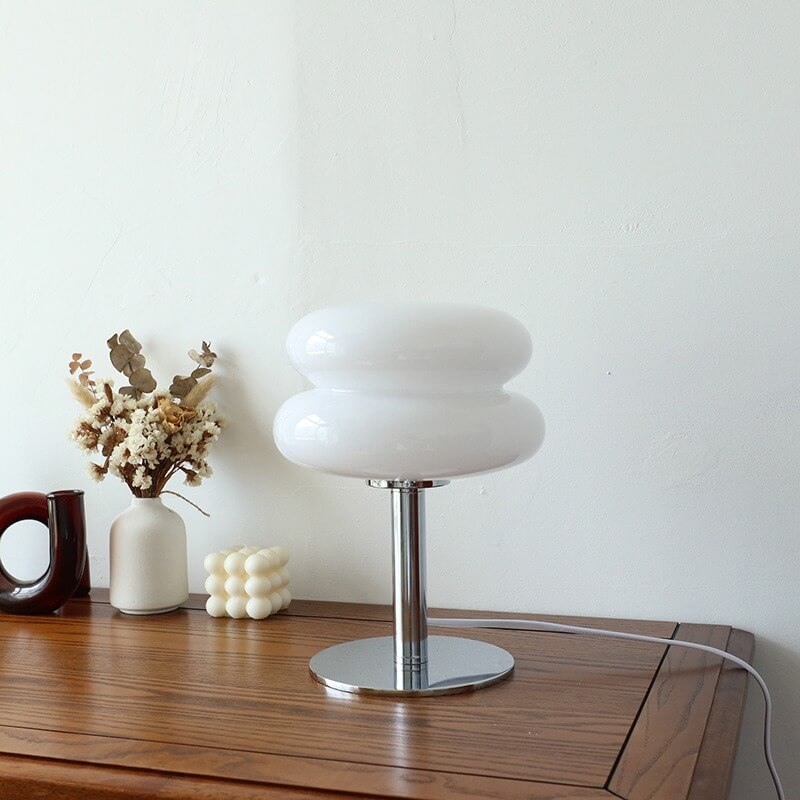 Retro '50s Egg Tart Table Lamp