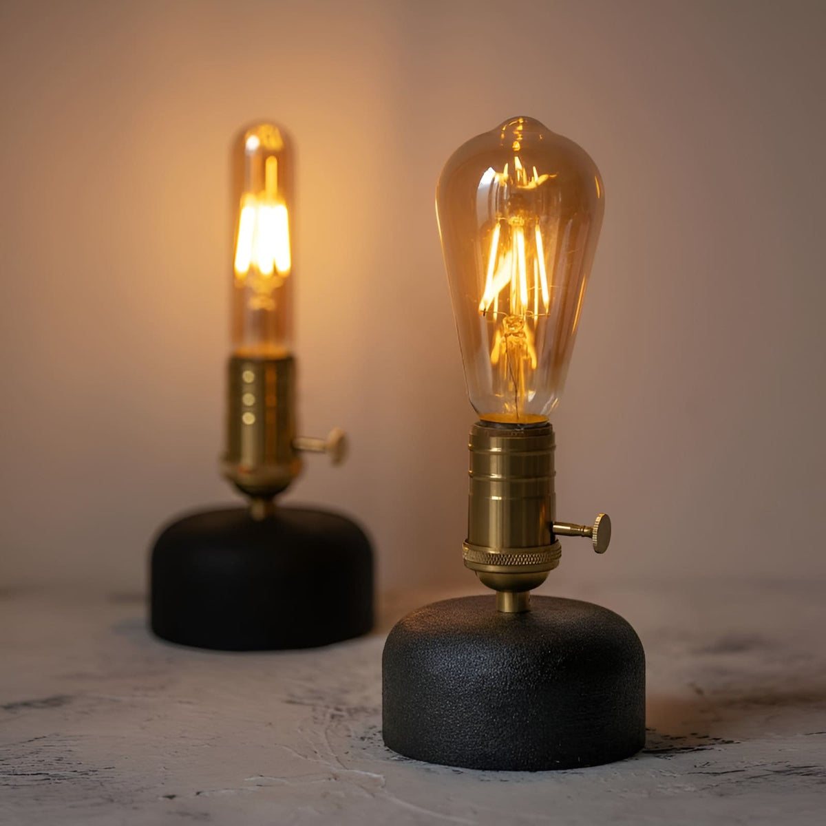 Industrial Cordless Cement Edison Table Lamp for Restaurant & Bar
