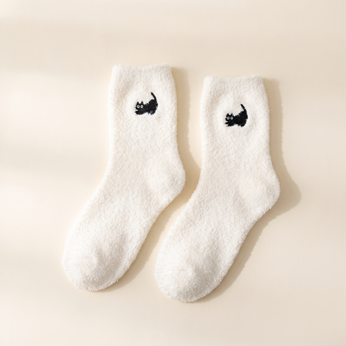 Fuzzy Cat Socks — White, 1 Pair