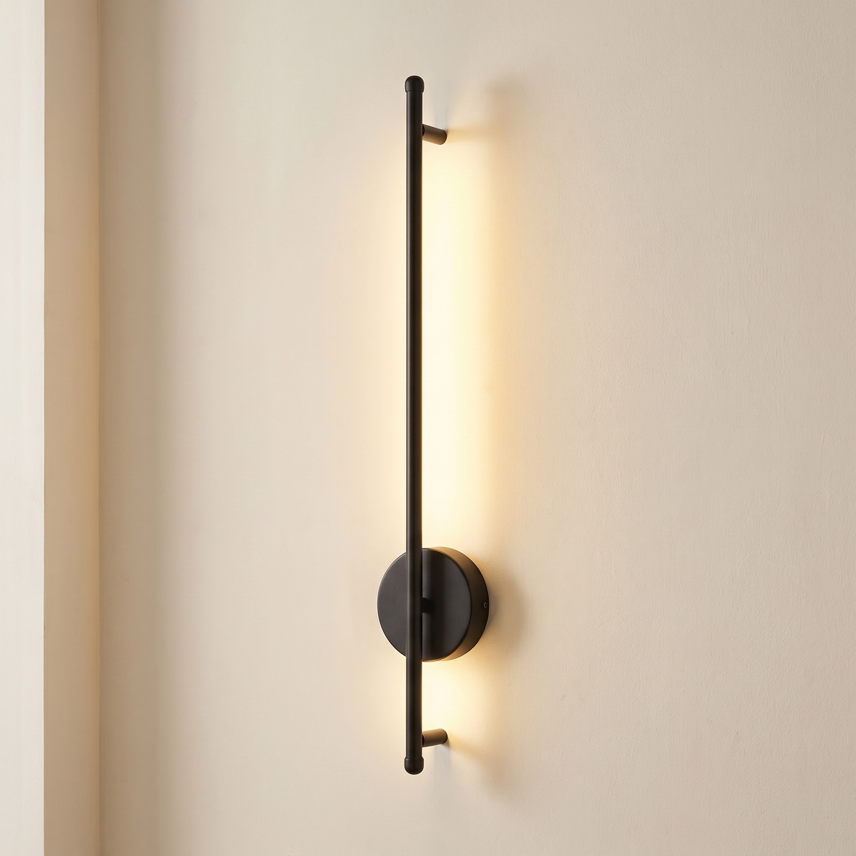 Linear Wall Sconce, 20 in — Black