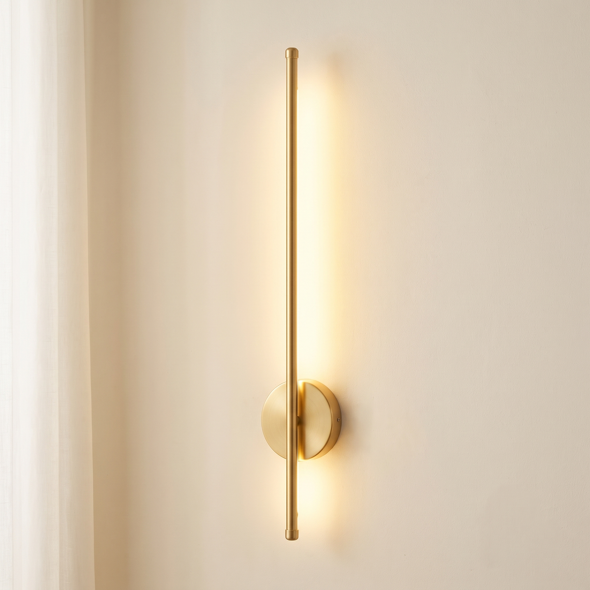 Linear Wall Sconce, 20 in — Gold
