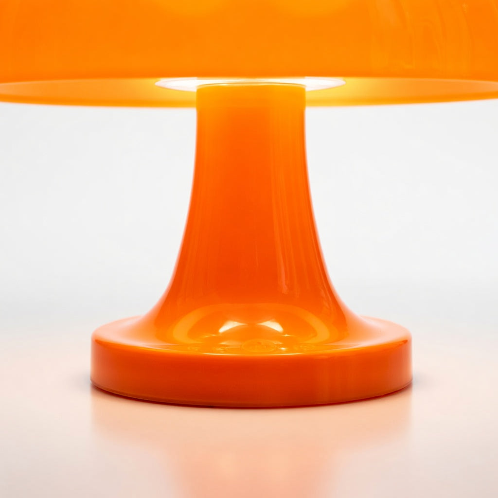 ShroomGlow — Retro Mushroom Table Lamp