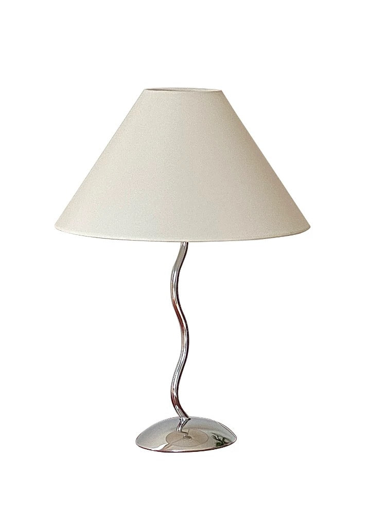 Curved Minimalist Table Lamp