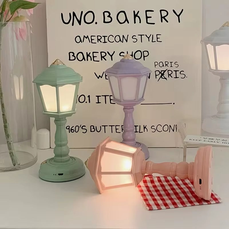 Mini Retro Street Lamp