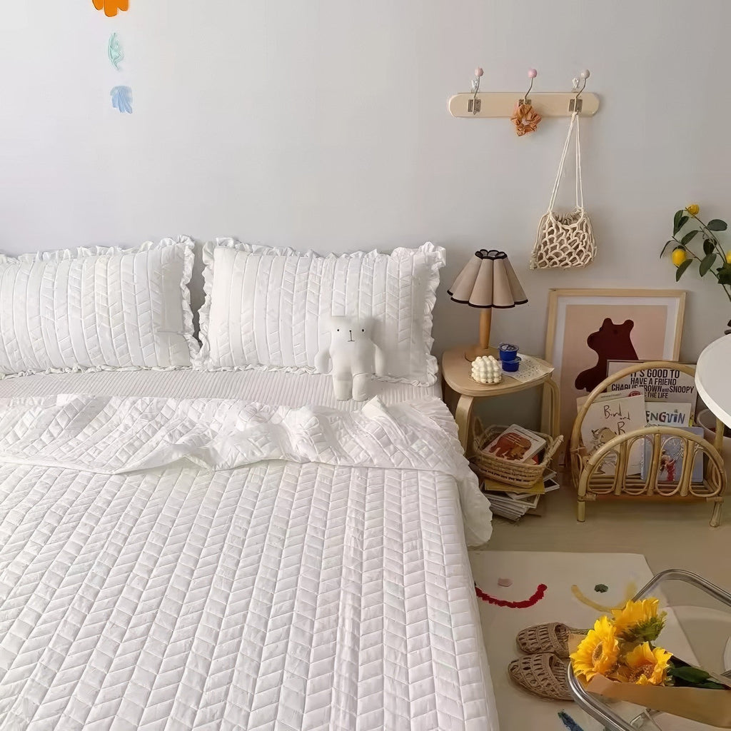 Kawaii Ruffle Summer Quilt Set